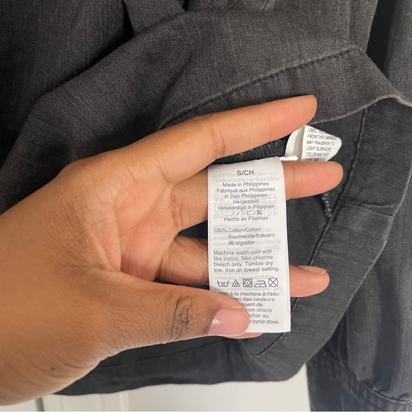 Madewell Denim Collarless Popover Shirt in Shrader Wash - Picture 8 of 9